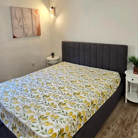 Old-timer 2 * Várna